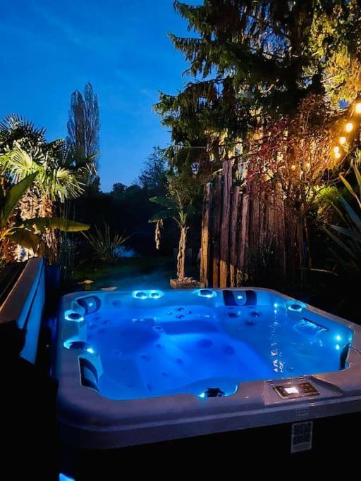 Cottage, Lodge & Spa Prouilly Екстериор снимка