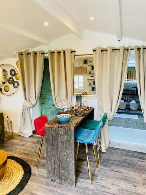 Cottage, Lodge & Spa Prouilly Екстериор снимка