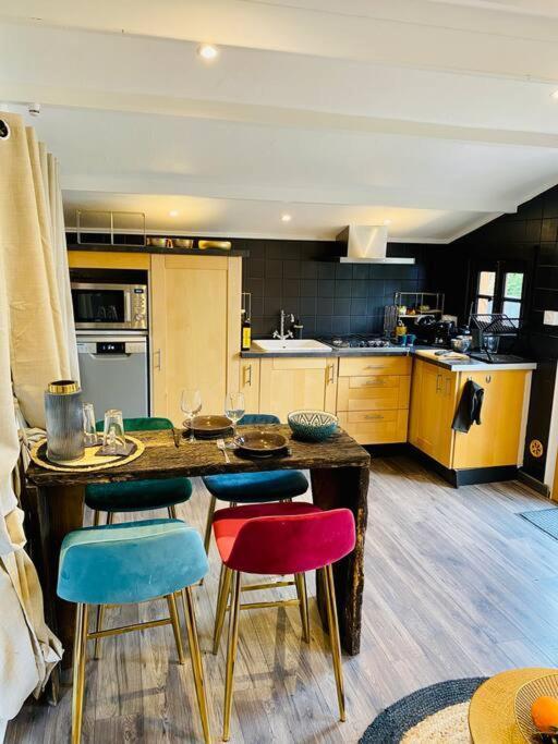 Cottage, Lodge & Spa Prouilly Екстериор снимка